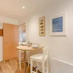 3 Bed In Oc-w1003 Apartment