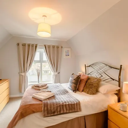 3 Bed In Whitby Oc-W1003 * Γουίτμπι