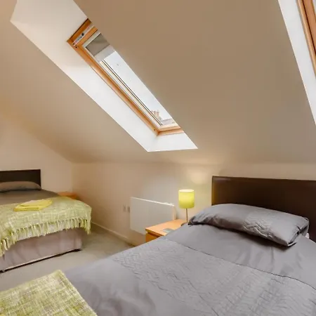 Διαμέρισμα 3 Bed In Whitby Oc-W1003